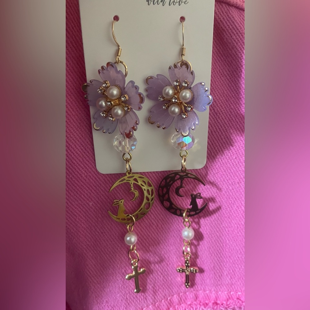Elegant Purple Floral Earrings with Moon Bunny Gold Accents